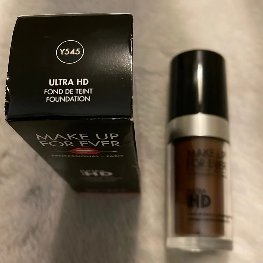 MAKEUP FOREVER Ultra HD Invisible Cover Foundation